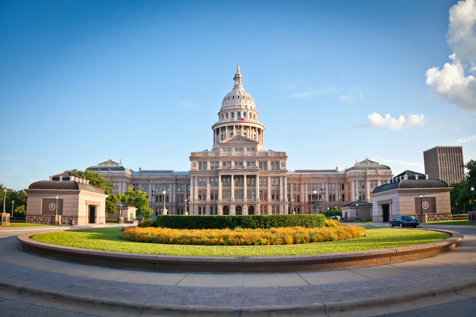 Texas Landlord Laws: What San Antonio Property Owners Need to Know